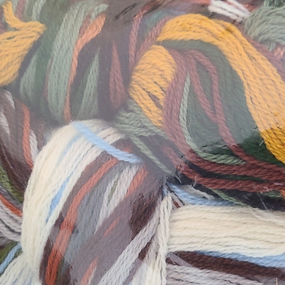 Noble Eagle crewel embroidery kit with Persian wool yarn.  By Creative Circle - Picture 11 of 13